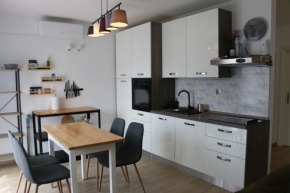 Sunny Apartment for 2